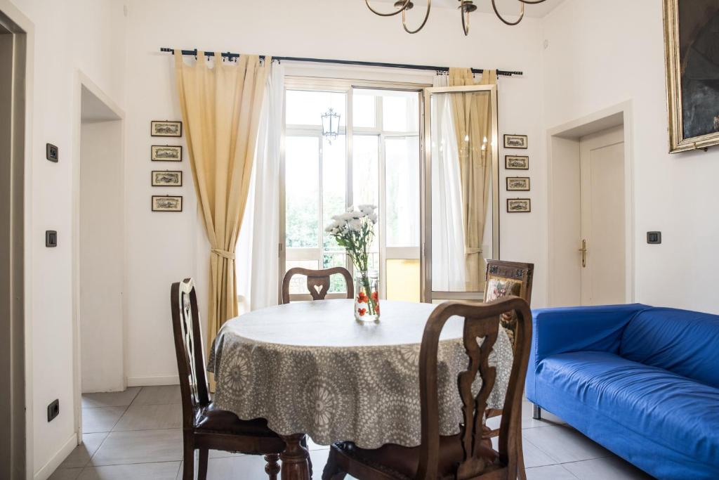 Venetian Mood: Secret Garden room 1