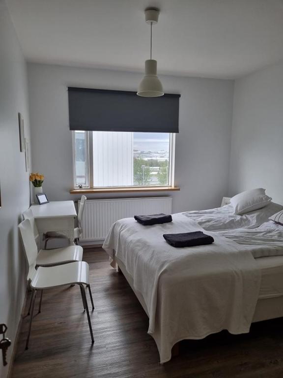 Sogavegur 103 room 1