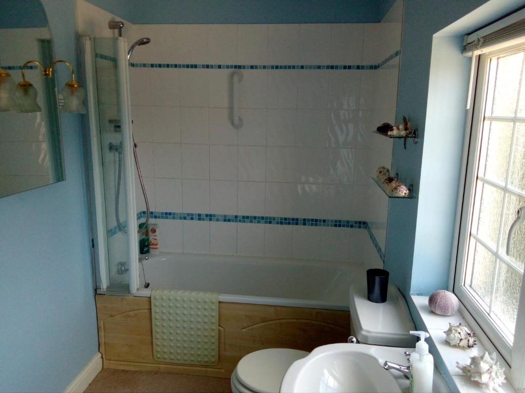 Squirrel's Oak, Hythe room 5