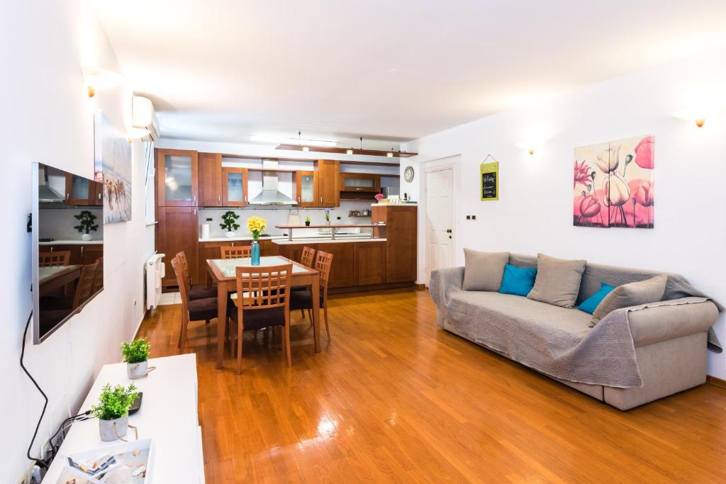 Summer Dream Apartment Split room 4