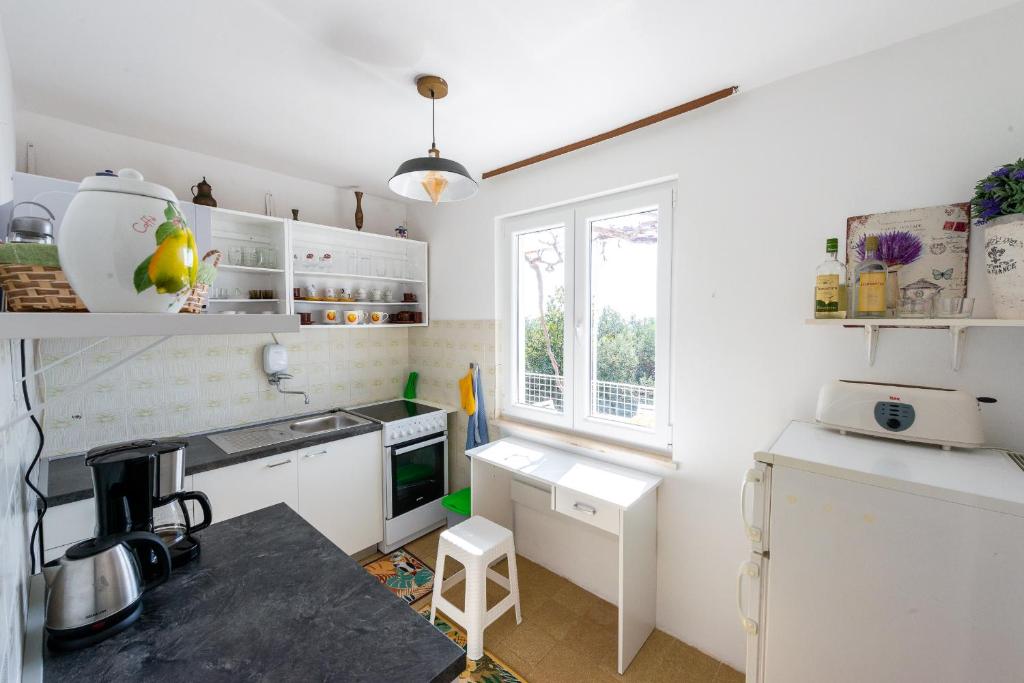 Sun N Sea Guest House room 4