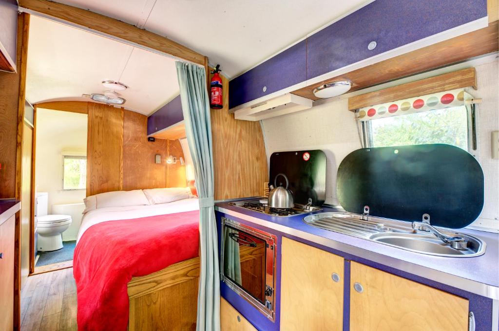 The Airstream room 5