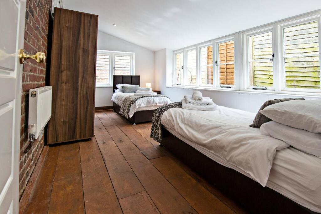 The Coach House room 5