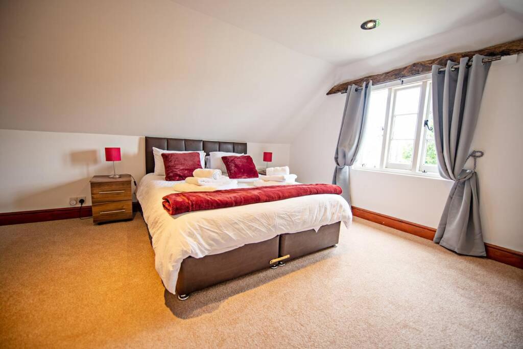 The Coach House room 6
