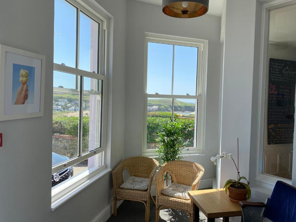 The Grosvenor Guest House room 1