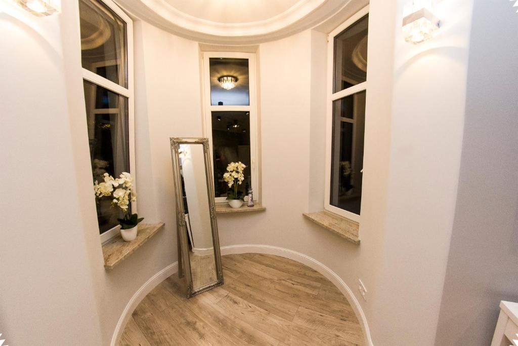 The Palazzo room 4