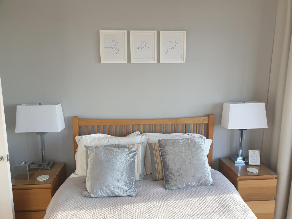 The Waters Edge room 2