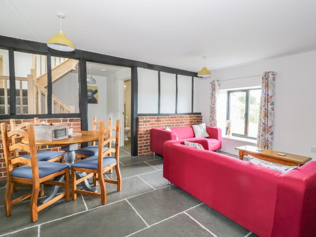 Tricker's Cottage room 3