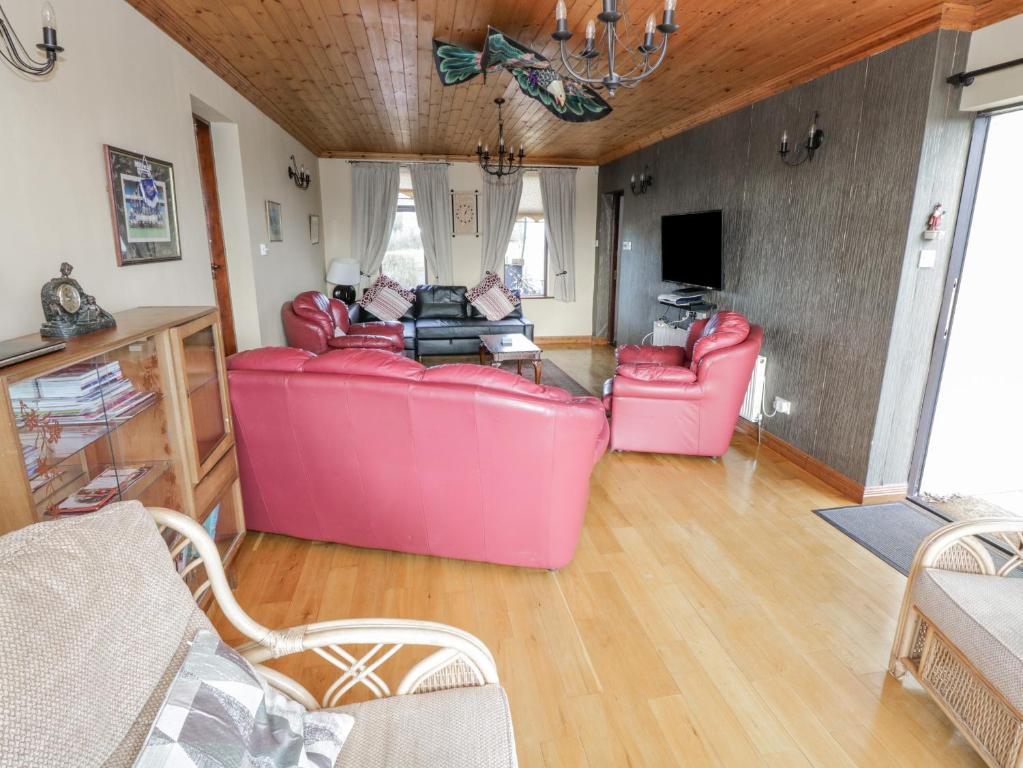 Tullavilla, Riverstown room 4