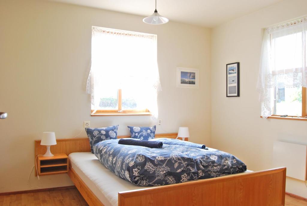 Guesthouse Vestri-Gardsauki room 2