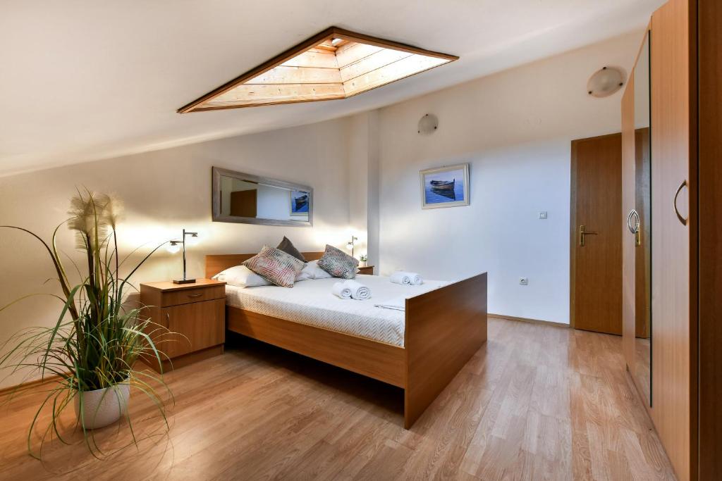 Villa Allegra 14 room 6