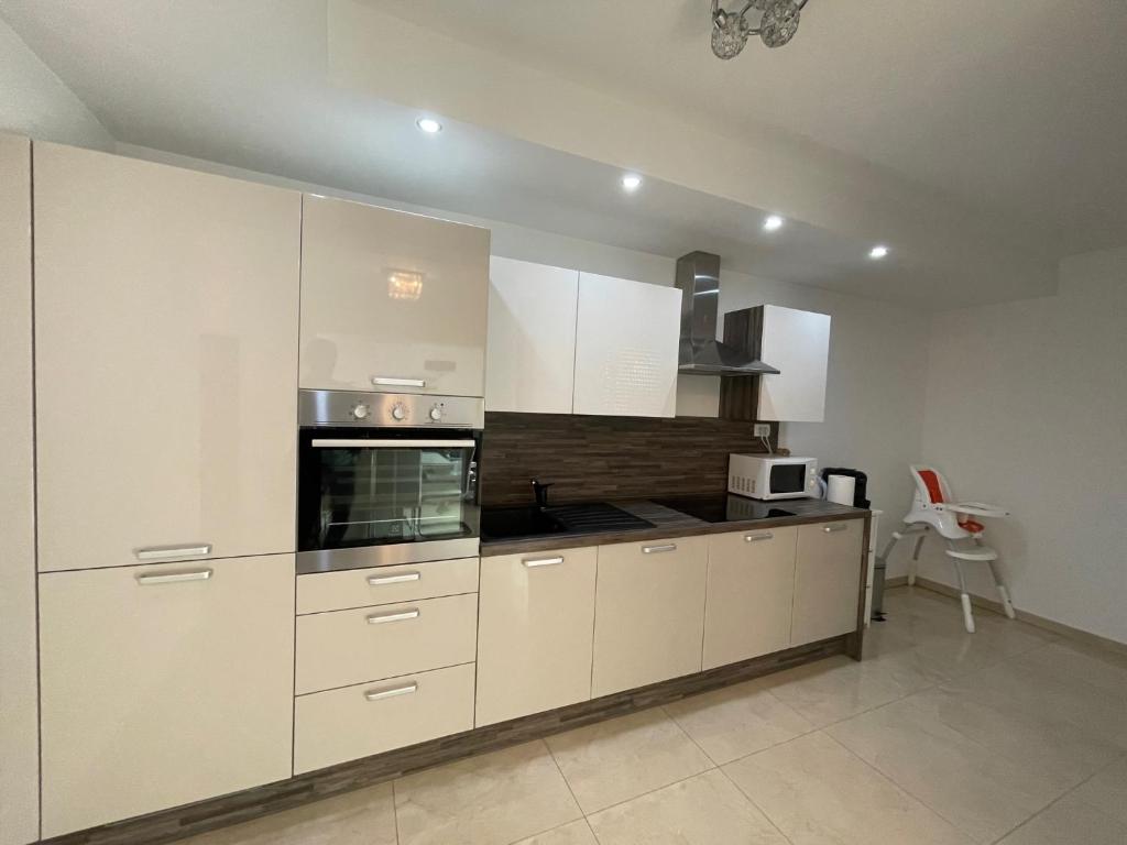 Luxury Apartment 1 Villa Arta room 3