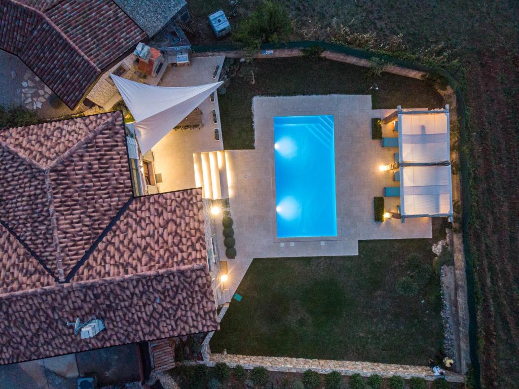 Villa Campiello heated pool room 3
