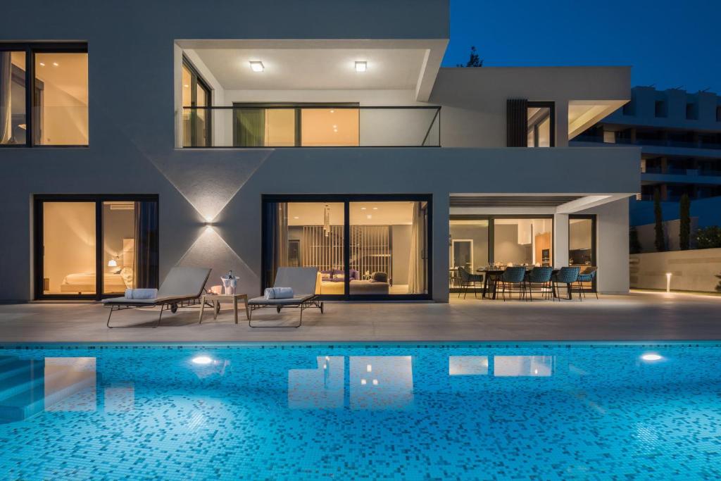Ultraluxury Villa Elyzeum with Heated Pool room 1