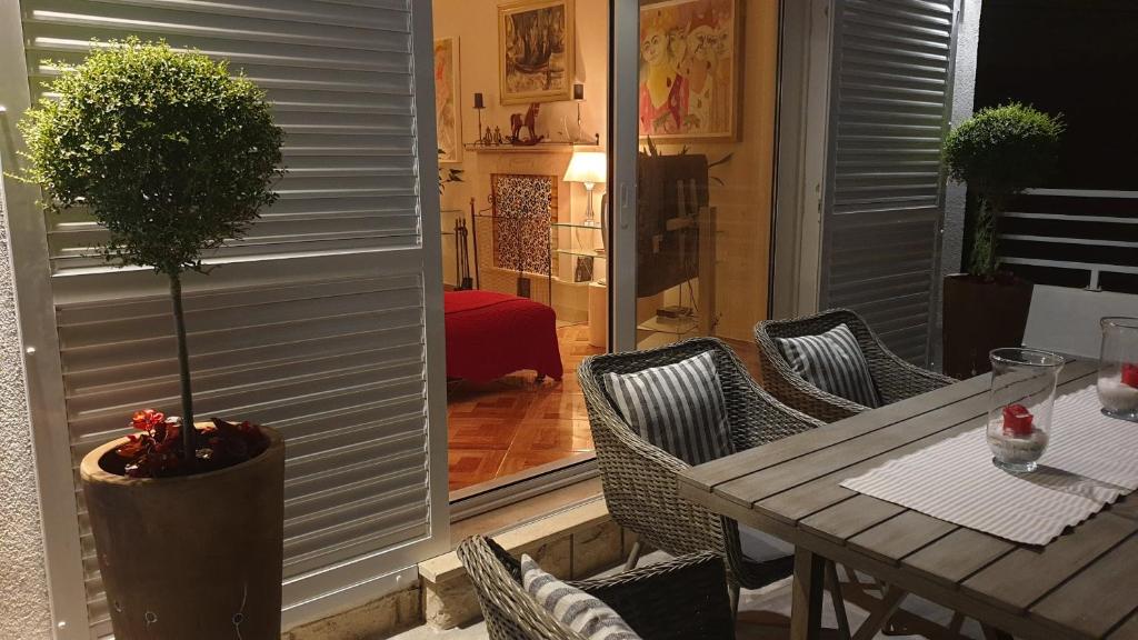 Villa Franklin Dubrovnik with Swimming Pool room 3