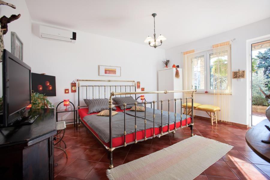 Villa Sandor 1 room 4