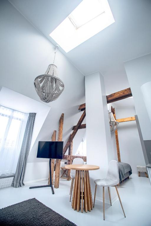 Wilda Nova room 1