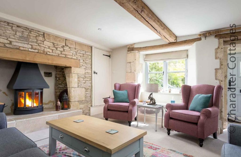 Willow Tree Cottage room 2