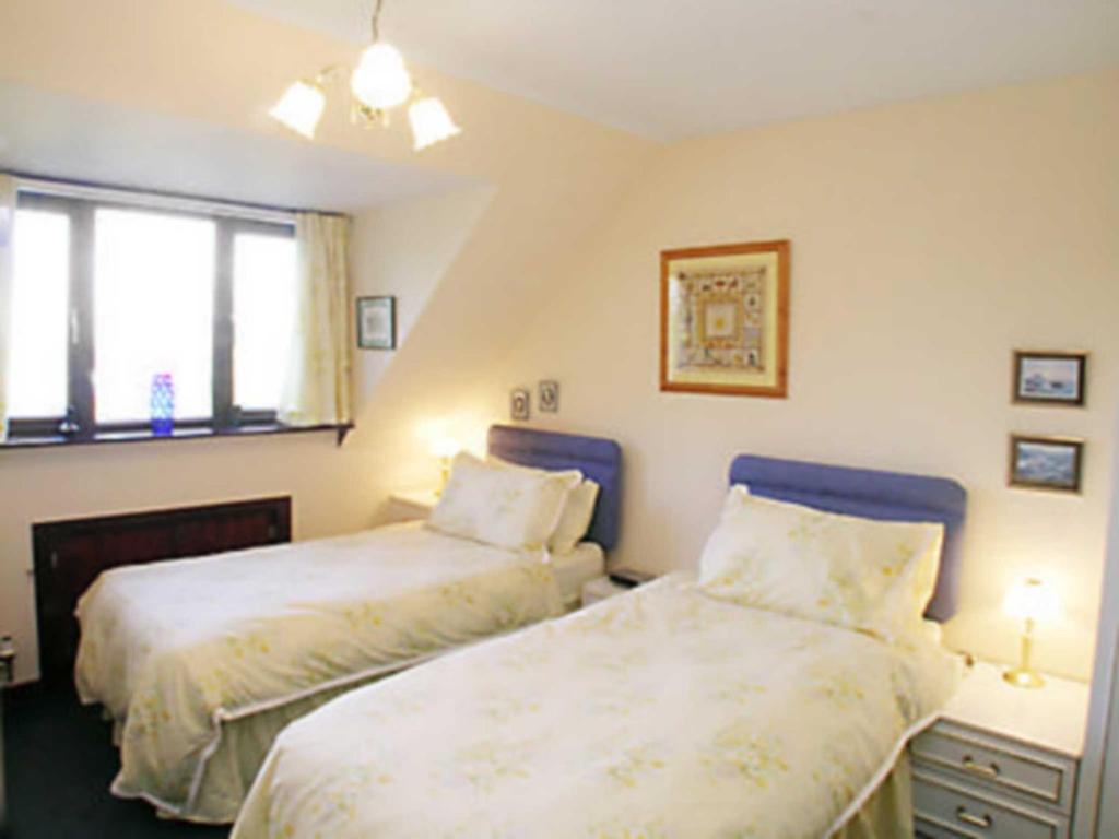 Woodlands room 5