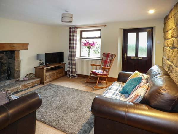 Woods View Cottage room 4