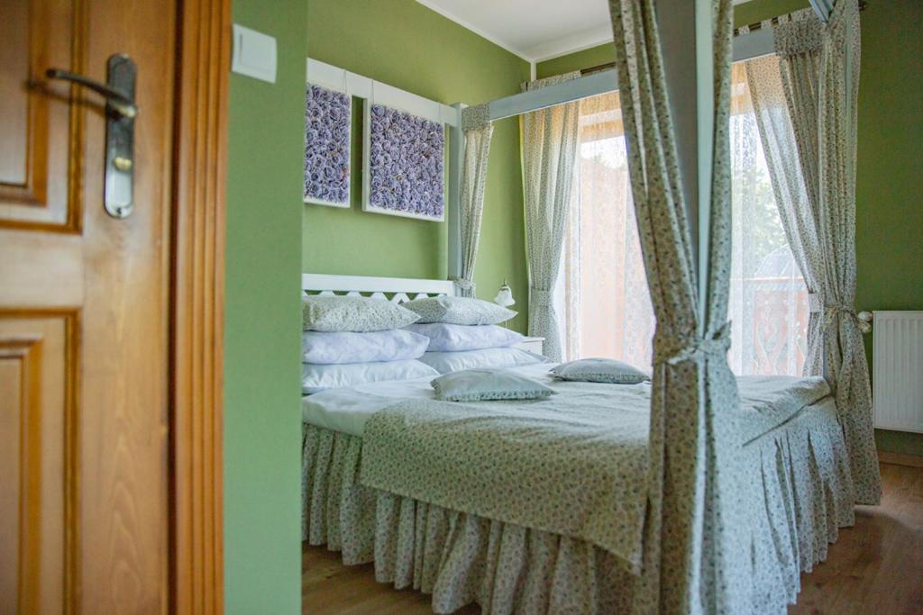 Górski Raj room 2