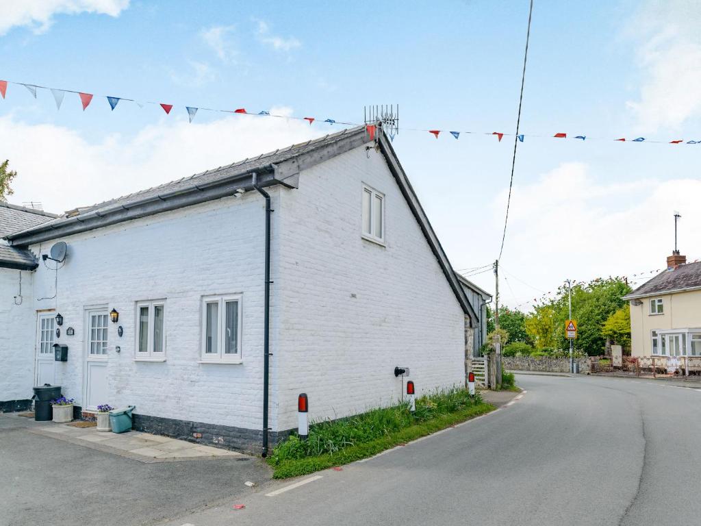 Yew Tree Cottage room 1